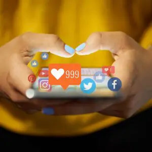 como destacar en redes sociales